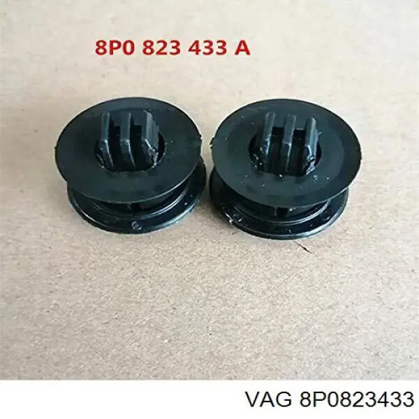 8P0823433 VAG Буфер капота гумовий