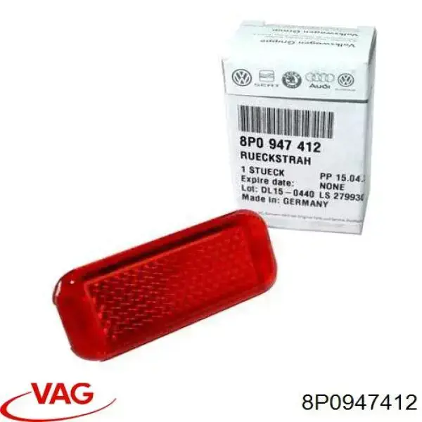 Катафот (відбивач) заднього бампера 8P0947412 VAG