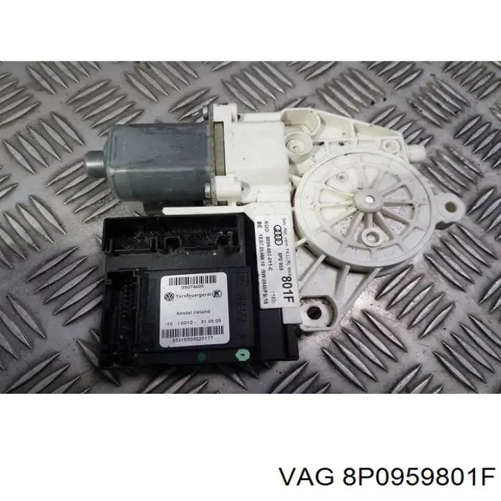 Мотор склопідйомника дверей передніх, лівих VAG 8P0959801F ціна, від 33.68 USD