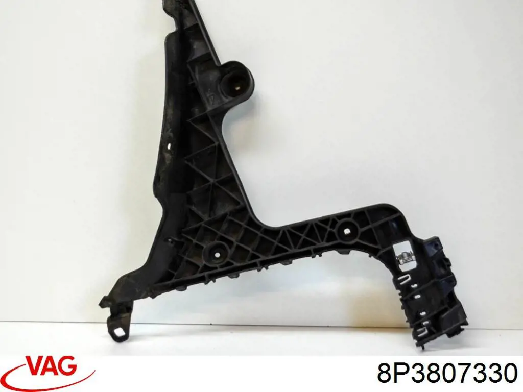 Лівий кронштейн заднього бампера VAG 8P3807330 ціна, від 8.47 USD