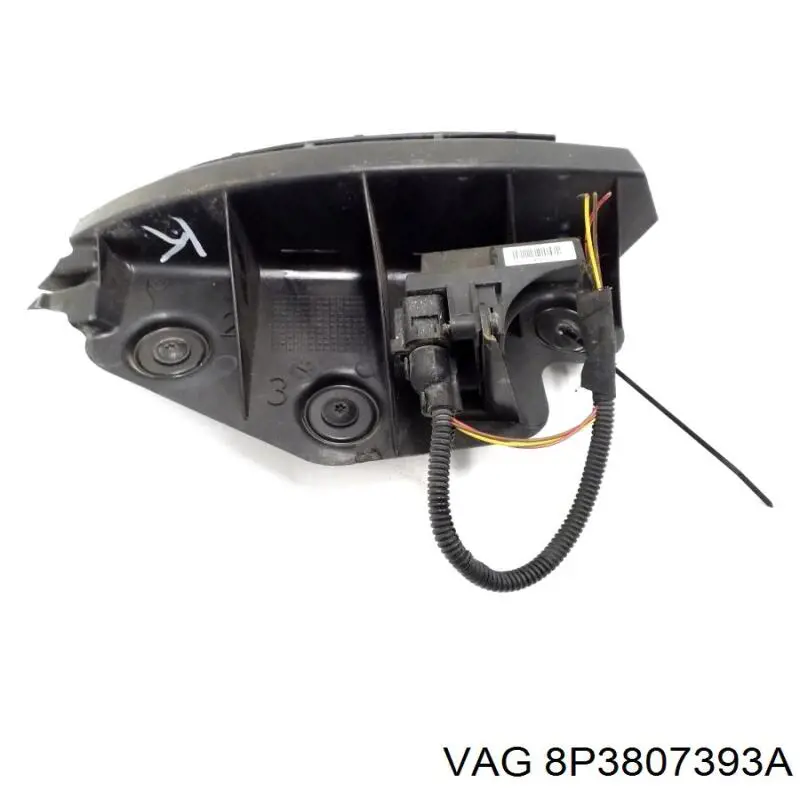 Купити 8P3807393A VAG Кронштейн кріплення крила переднього лівого, передній