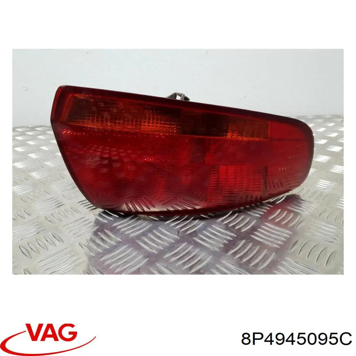 8P4945095C VAG Задній лівий зовнішній ліхтар