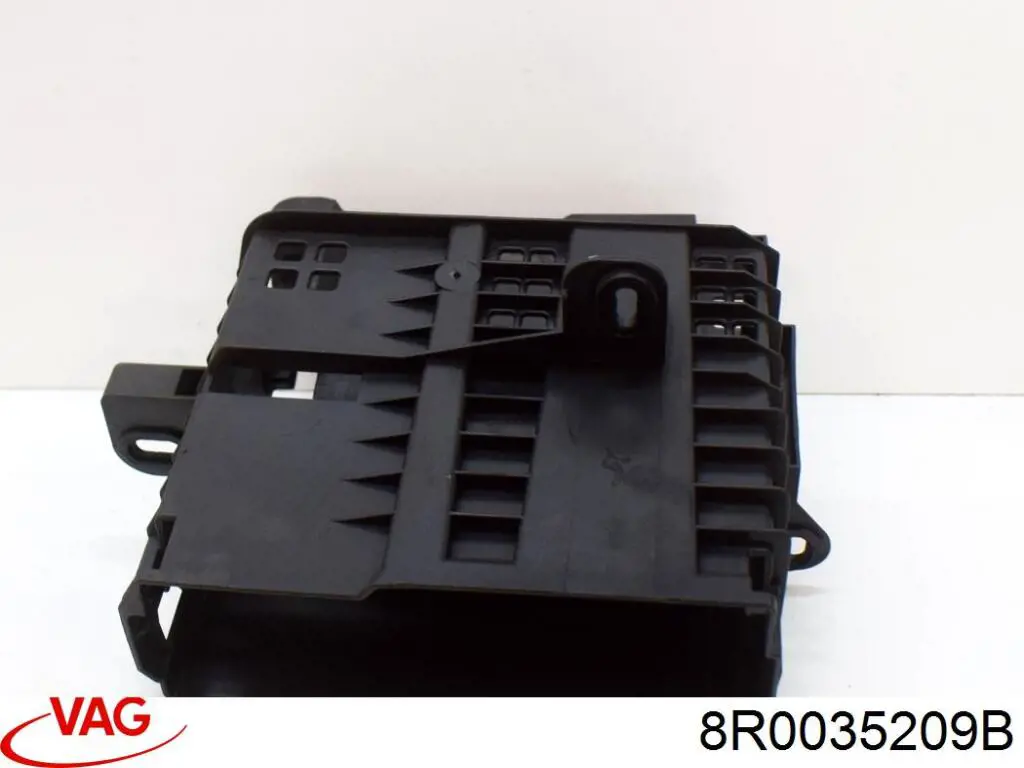 Купити 8R0035209B VAG 