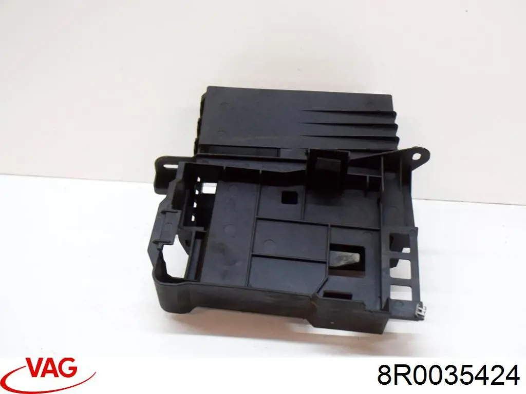 VAG 8R0035424 ціна, від 4.23 USD