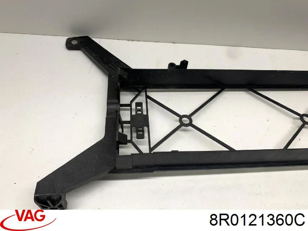 8R0121360C VAG 