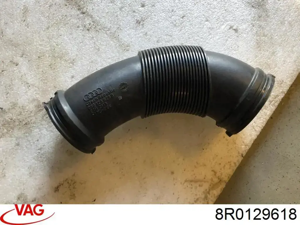  8R0129618 VAG