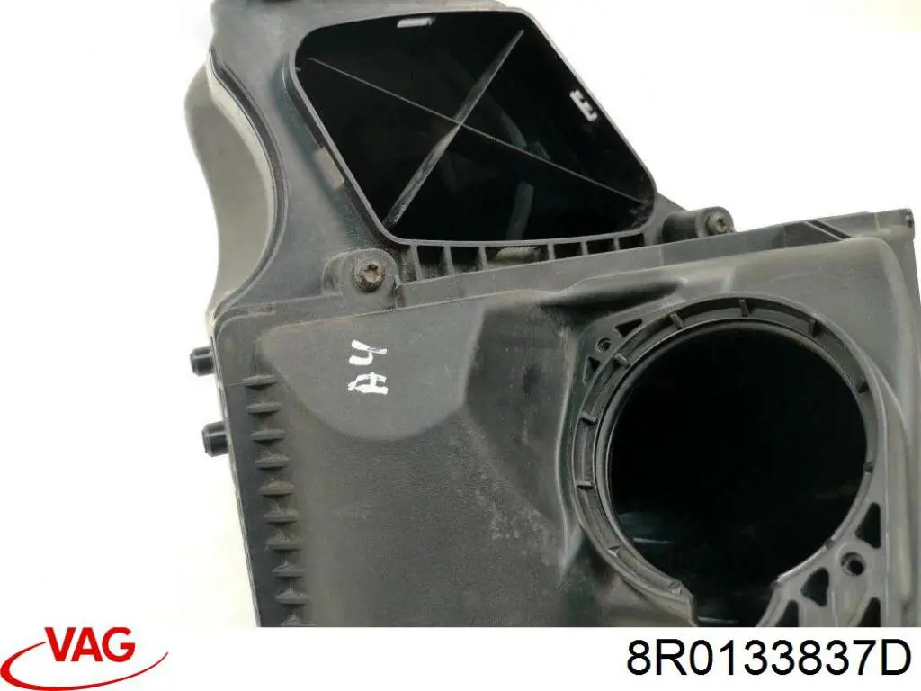  8R0133837D VAG