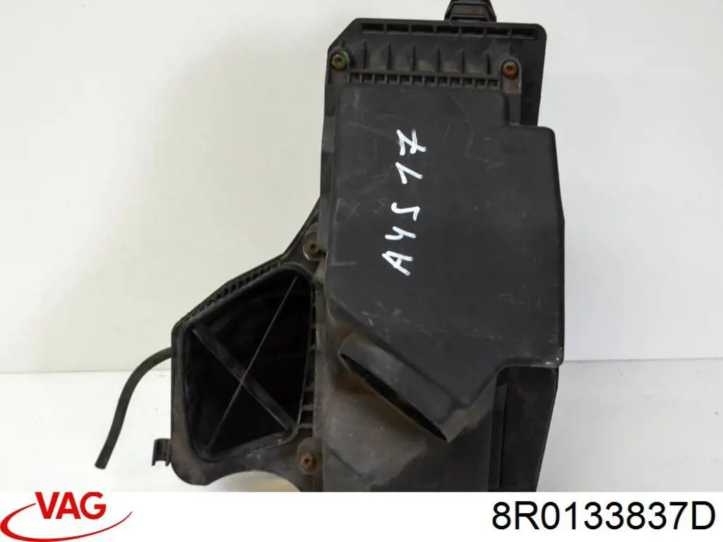  VAG 8R0133837D ціна, від 88.69 USD