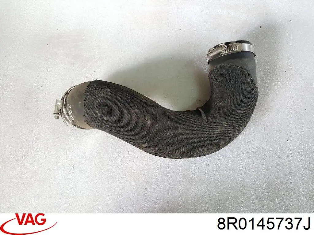 Патрубок повітряний, дросельної заслінки VAG 8R0145737J ціна, від 16.87 USD