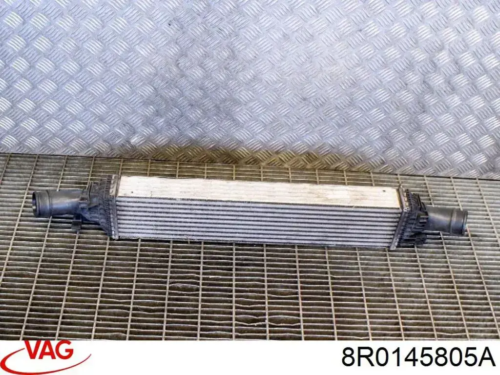 Система охолодження наддувочного повітря VAG 8R0145805A ціна, від 180.56 USD