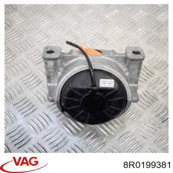 Права подушка двигуна VAG 8R0199381 ціна, від 38.35 USD