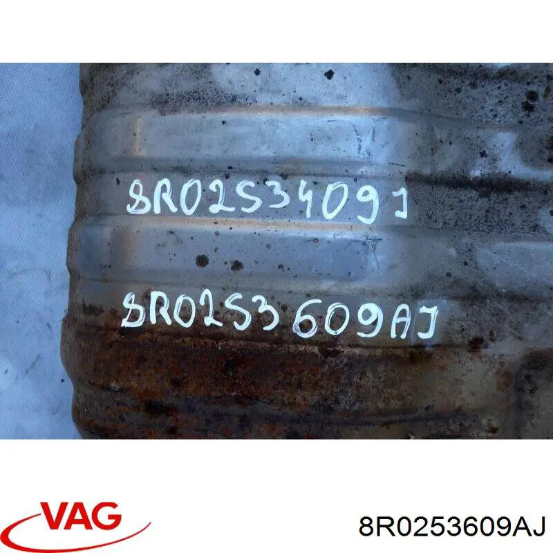 Купити 8R0253609AJ VAG Вихлоп