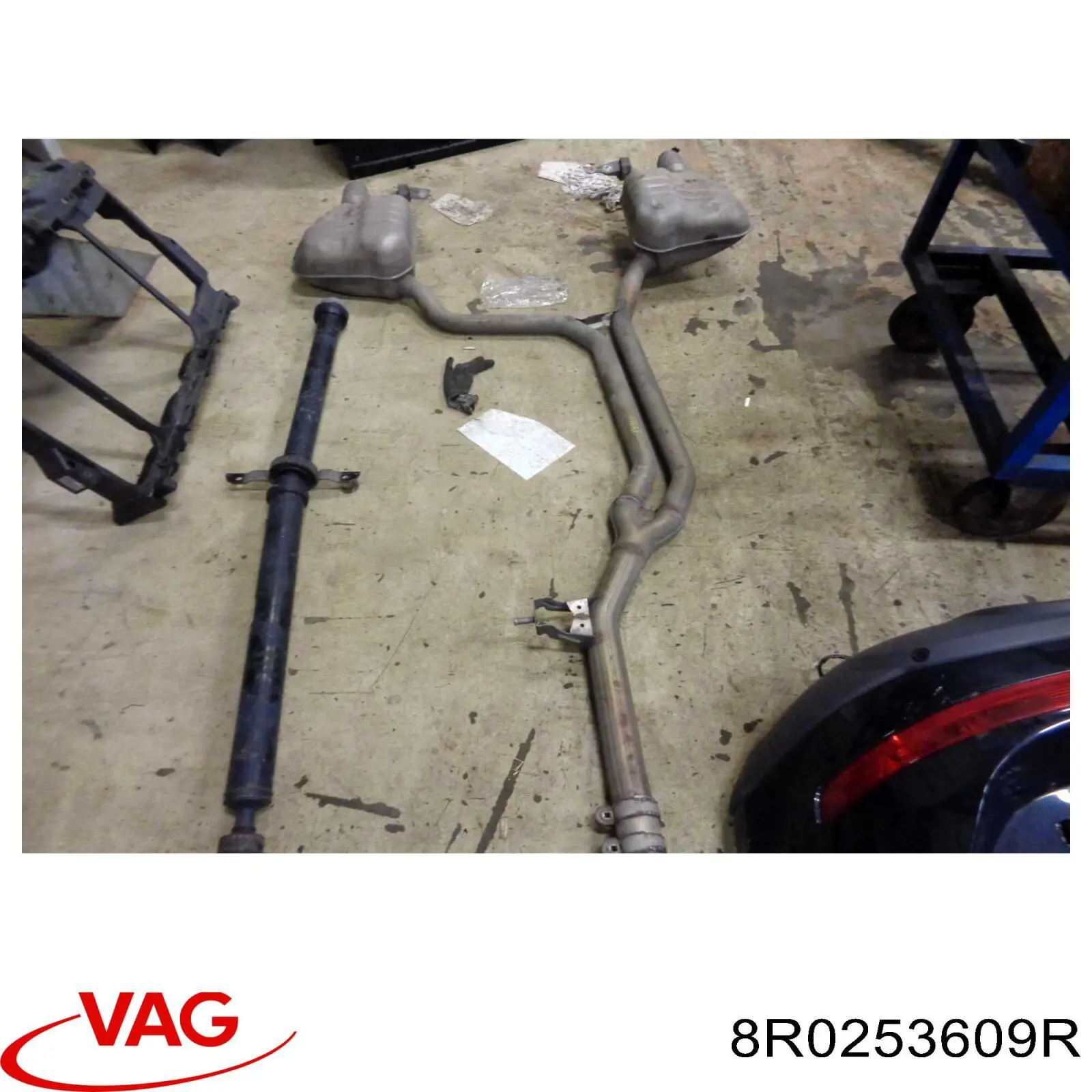 Вихлопна труба VAG 8R0253609R ціна, від 248.31 USD