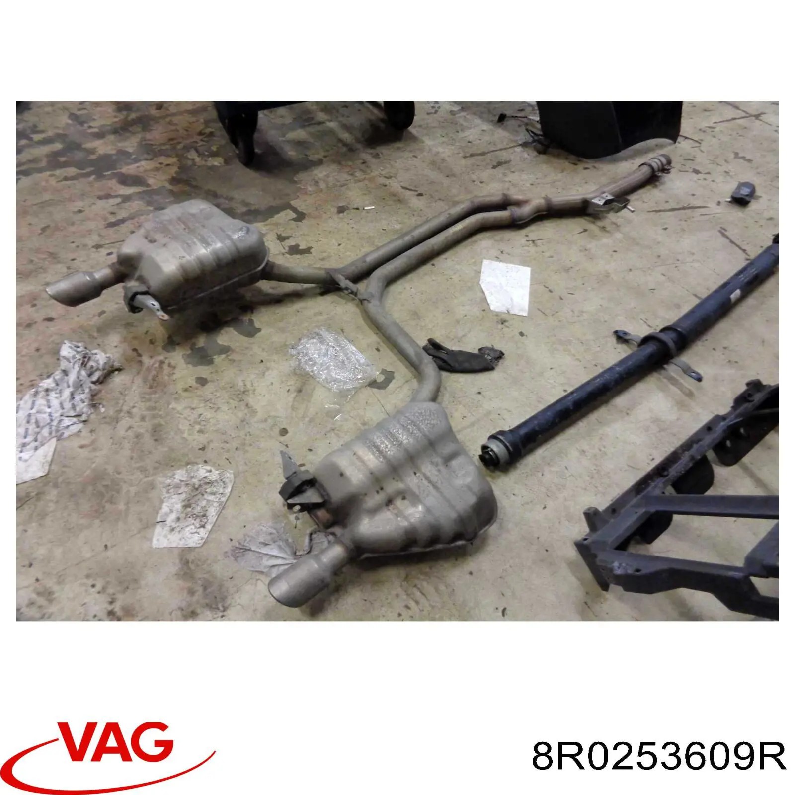8R0253609R VAG Глушник, задня частина
