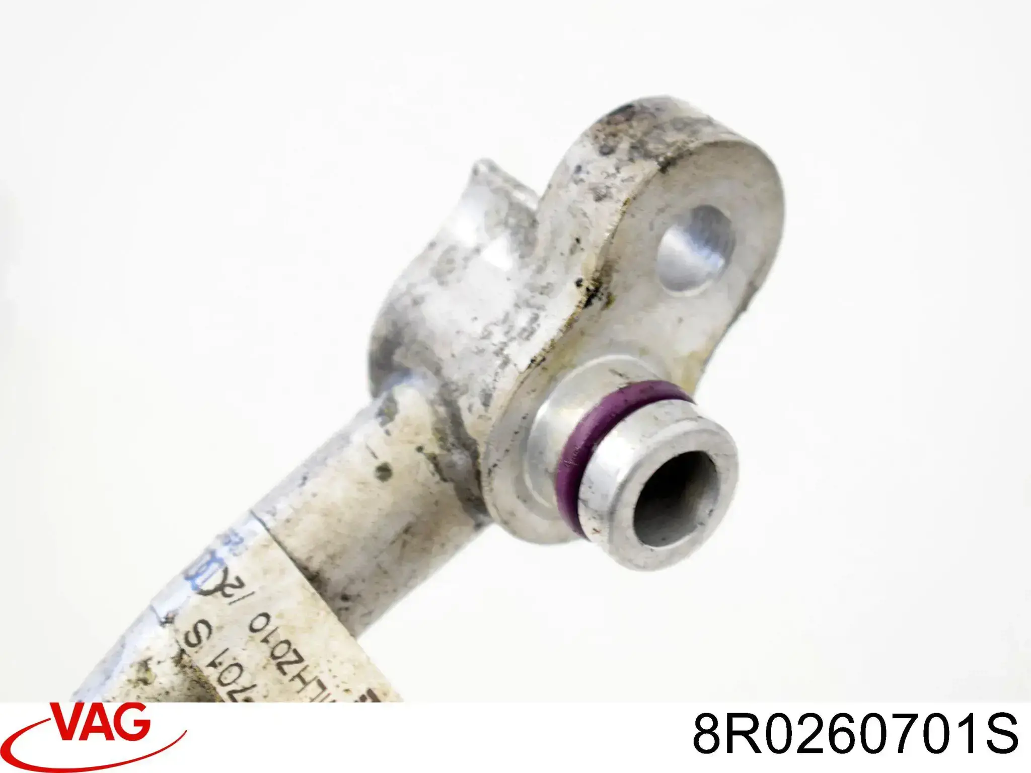 Трубка кондиціонера від компресора до радіатора VAG 8R0260701S