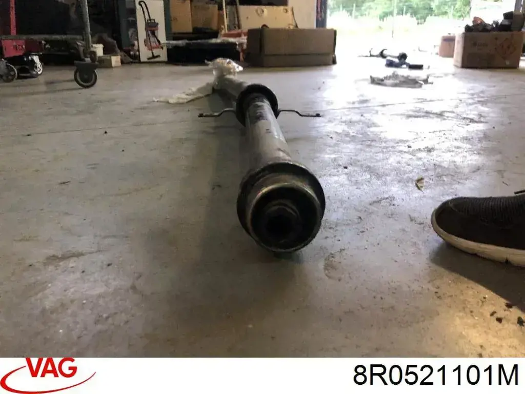 Кардан задній 8R0521101M VAG