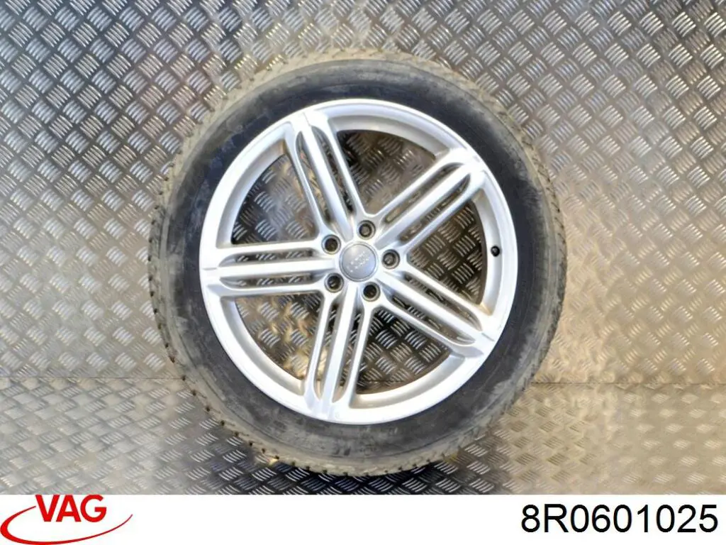 Купити 8R0601025 VAG Диски колісні литі (легкосплавні, титанові)
