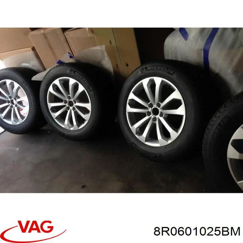 8R0601025AD VAG Диски литі (легкосплавні, титанові)