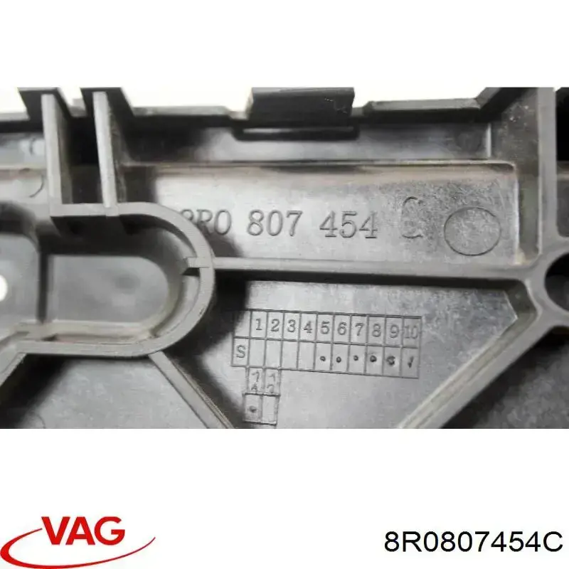Купити 8R0807454C VAG Направляюча заднього бампера, права
