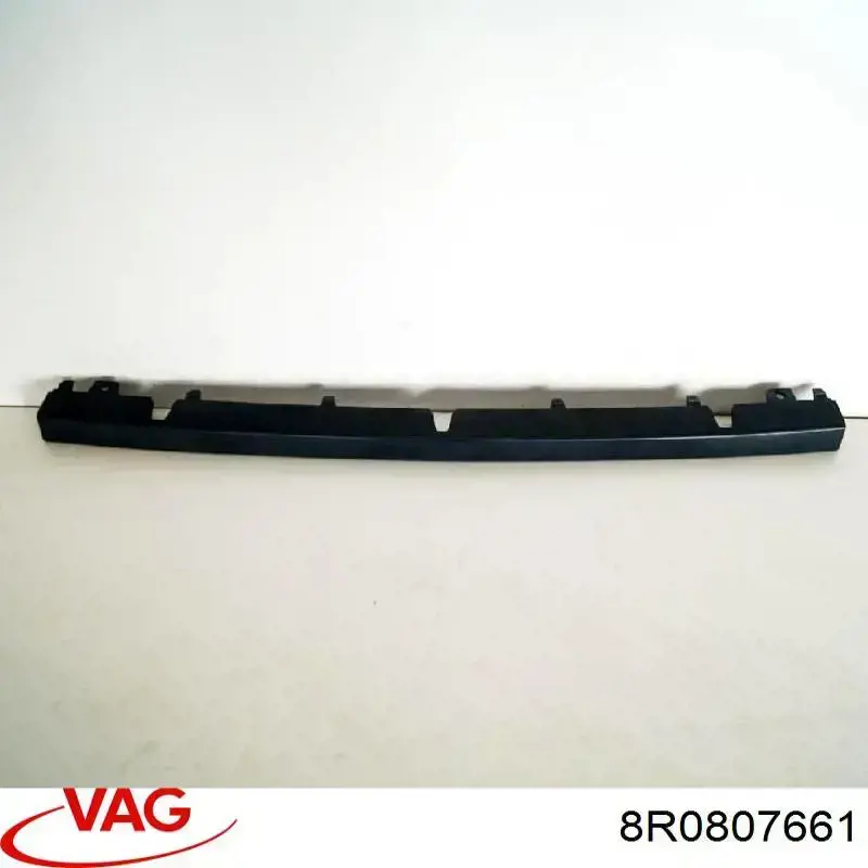 Накладка бампера переднього, центральна VAG 8R0807661 ціна, від 9.80 USD