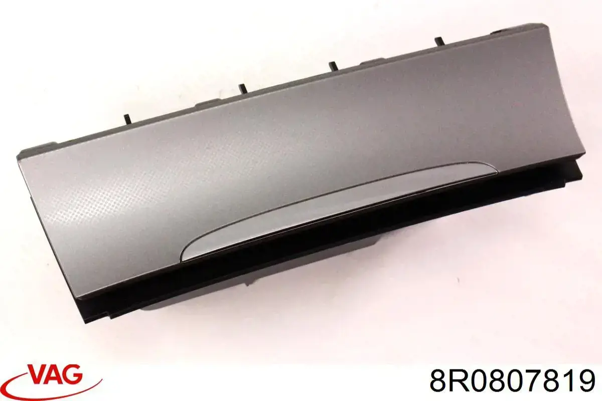  8R0807819 VAG