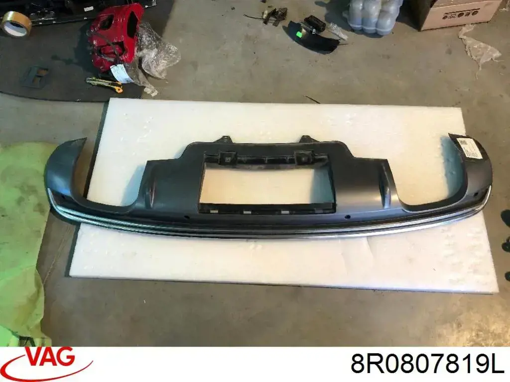  8R0807819L VAG