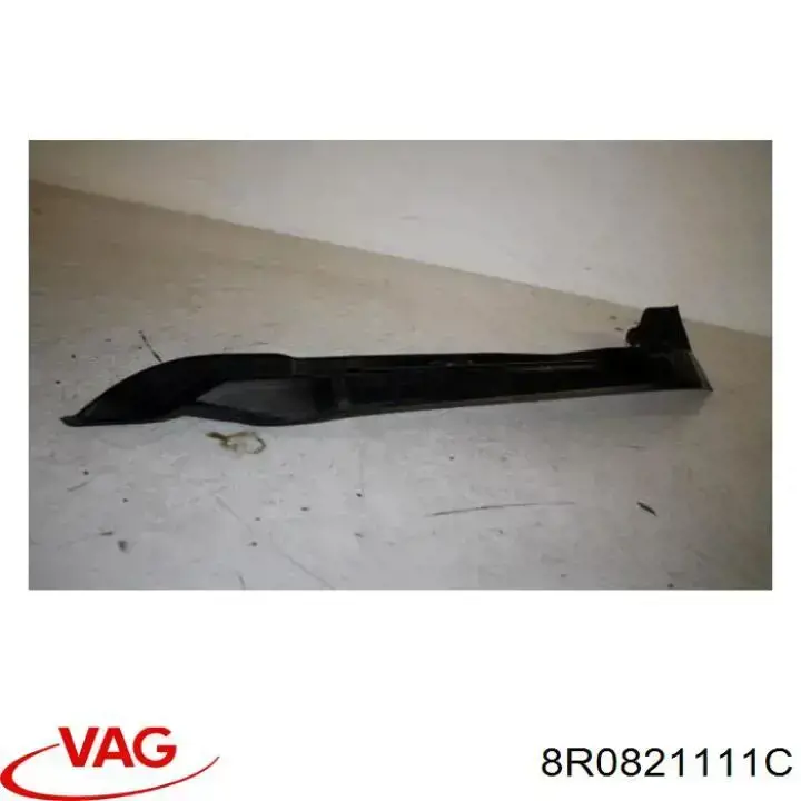 Ущільнювач крила VAG 8R0821111C ціна, від 18.31 USD