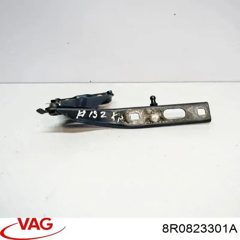 Купити 8R0823301A VAG Шарнір капота лівий