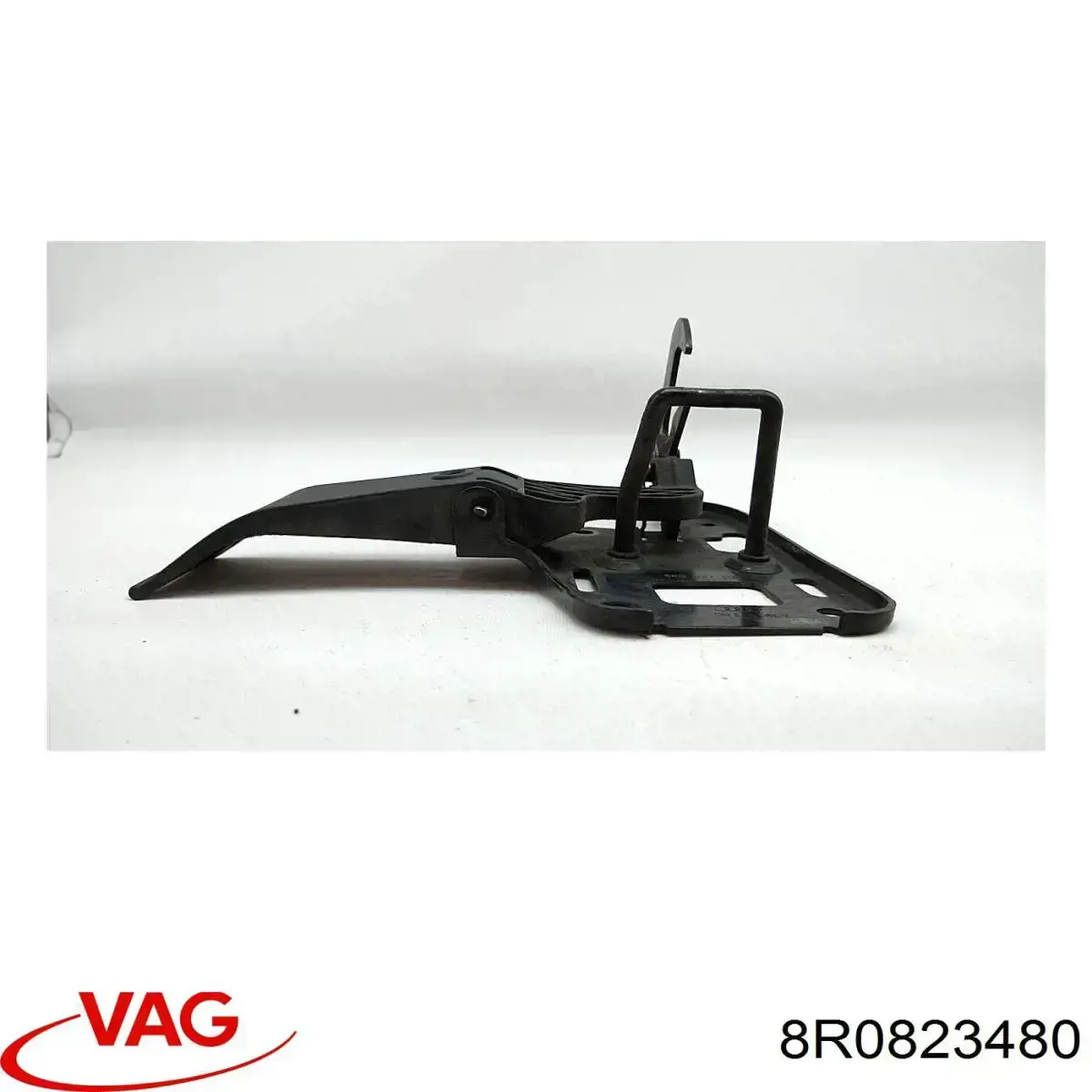 Купити 8R0823480 VAG Стояк-гак замка капота