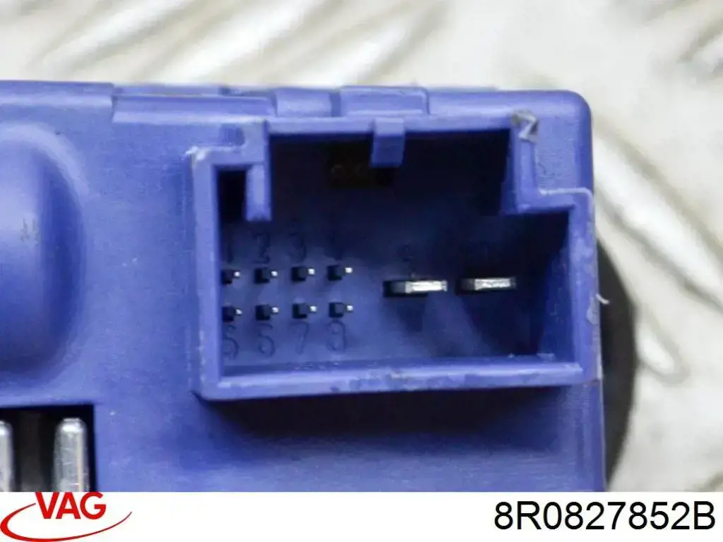Амортизатор багажника 8R0827852B VAG