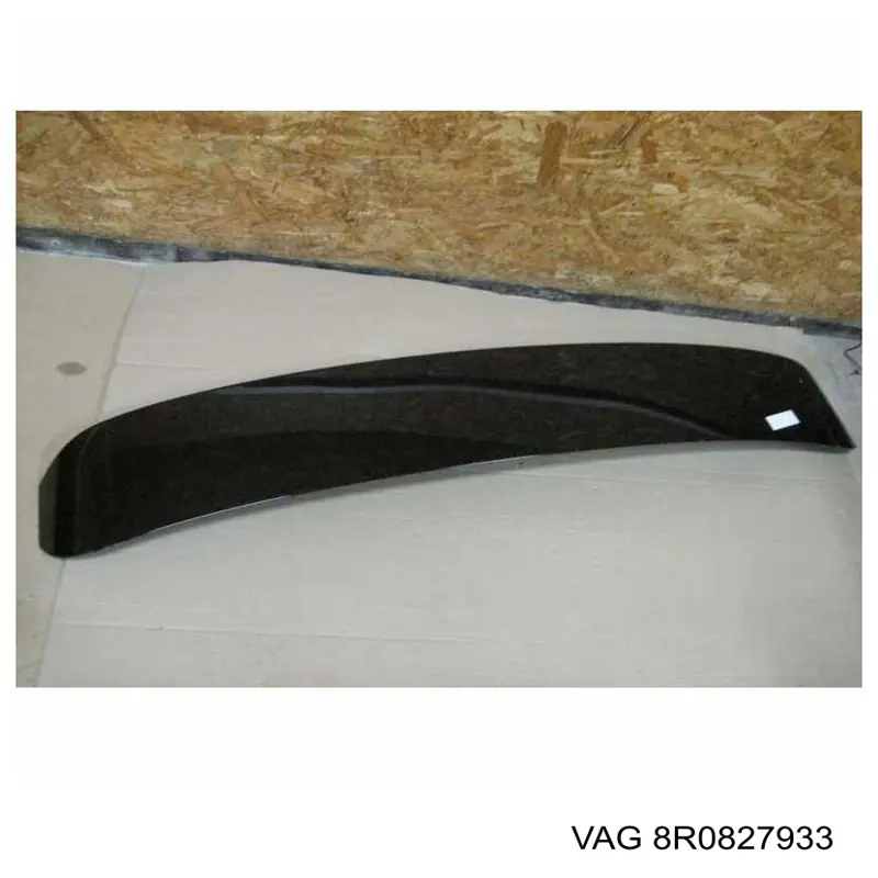 8R0827933 VAG Спойлер кришки багажника
