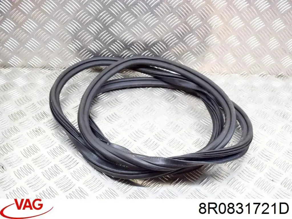 Ущільнювач двері передньої (на кузові) VAG 8R0831721G ціна, від 5.07 USD
