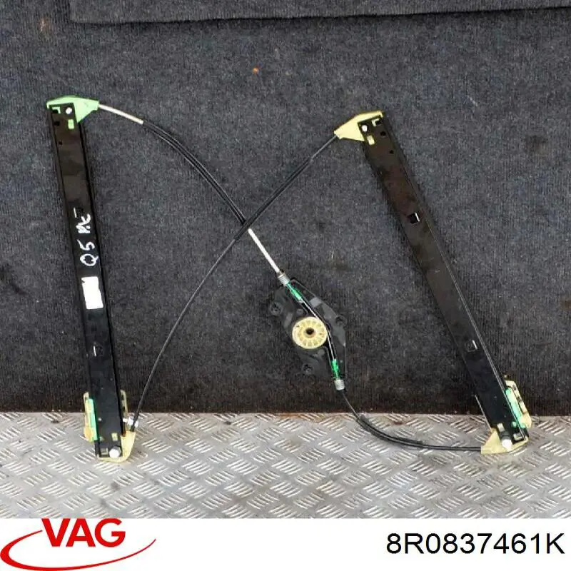 8R0837461K VAG Підйомник механічний вітрового скла
