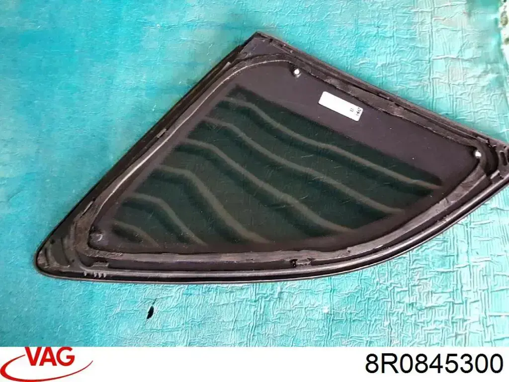 8R0845300 VAG Скло кутове дверей задніх