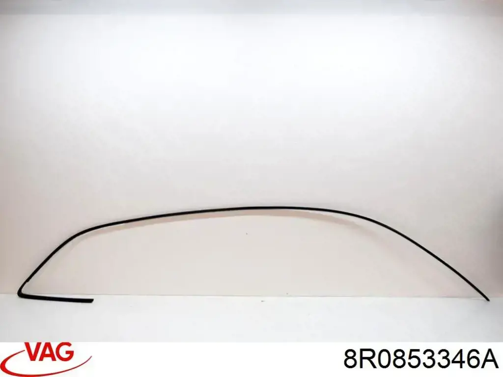 Купити 8R0853346A VAG Молдинг заднього скла, правий