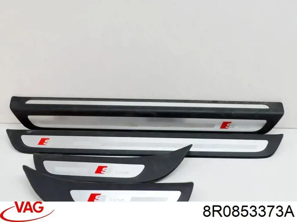Купити 8R0853373A VAG Накладка дверного порогу внутрішня, передня ліва