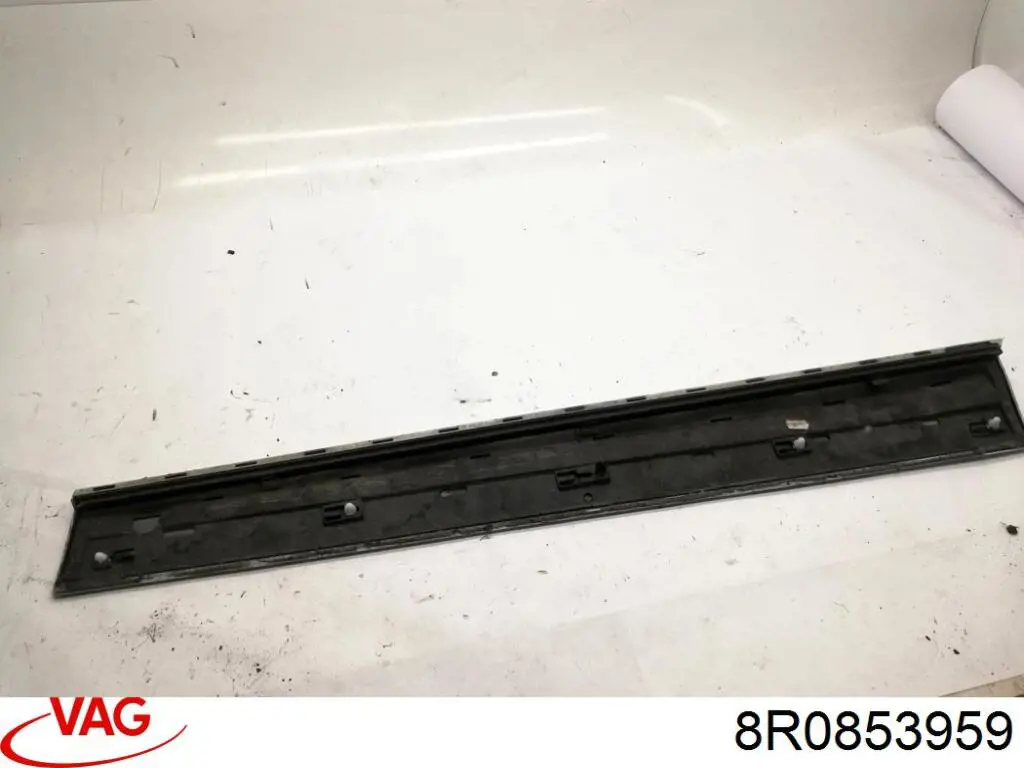 8R0853959 VAG 
