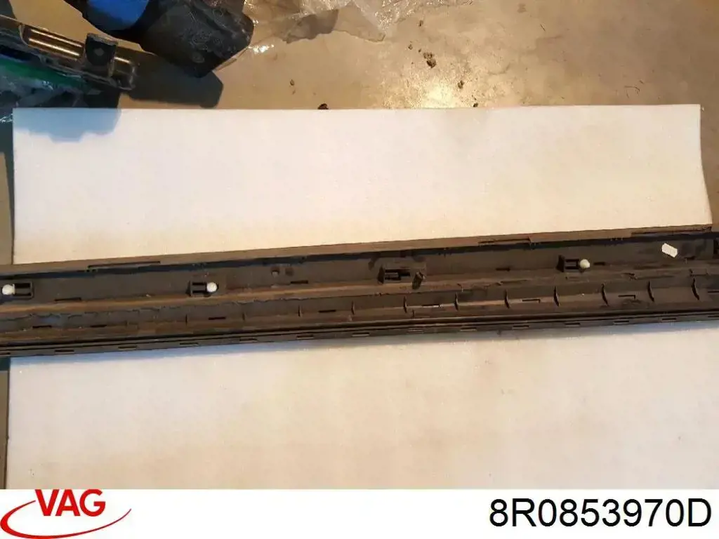 8R0853970D VAG 
