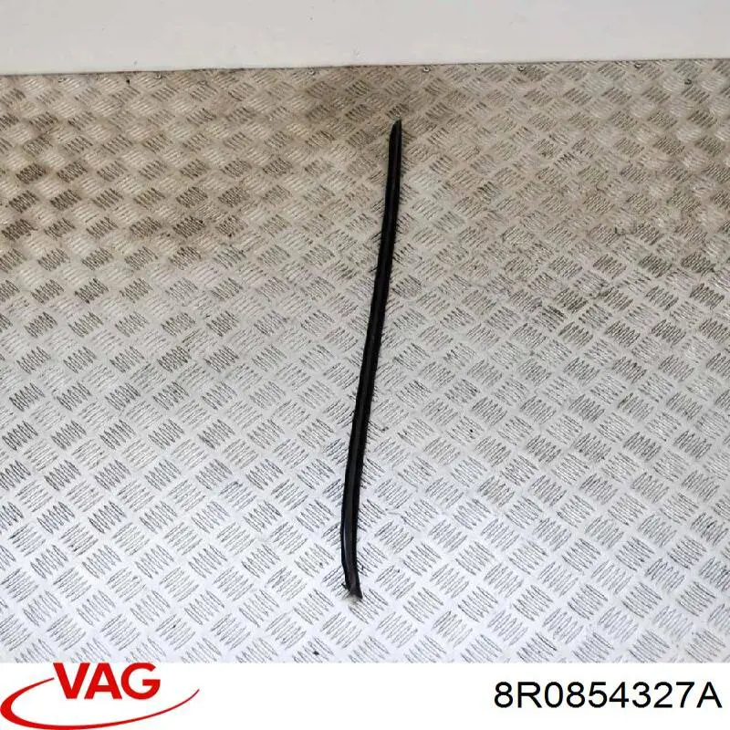 8R0854327A VAG Захисна накладка переднього скла ліва