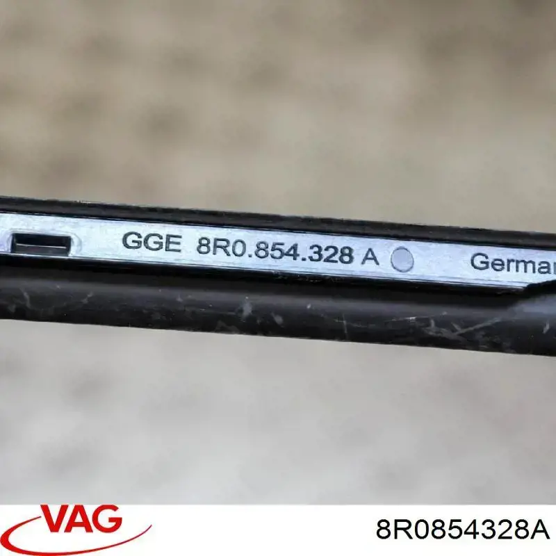 Купити 8R0854328A VAG Захисна накладка вітрового скла права