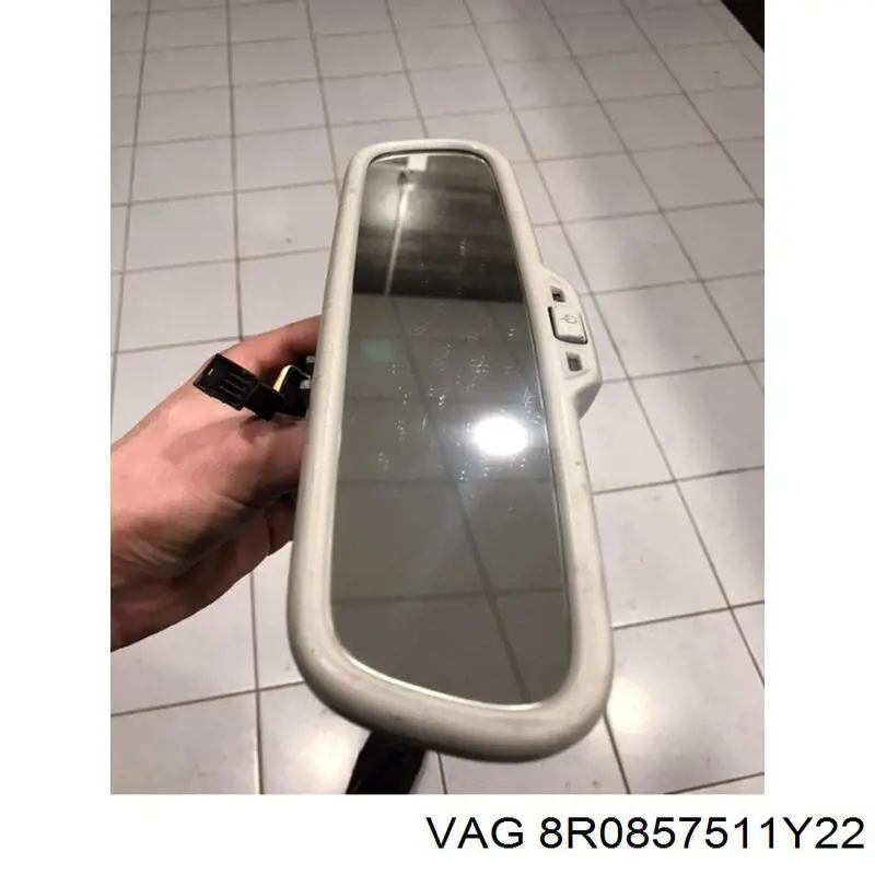 Дзеркало заднього виду в салоні VAG 8R0857511Y22 ціна, від 57.88 USD