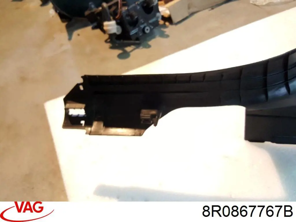  VAG 8R0867767B ціна, від 9.03 USD