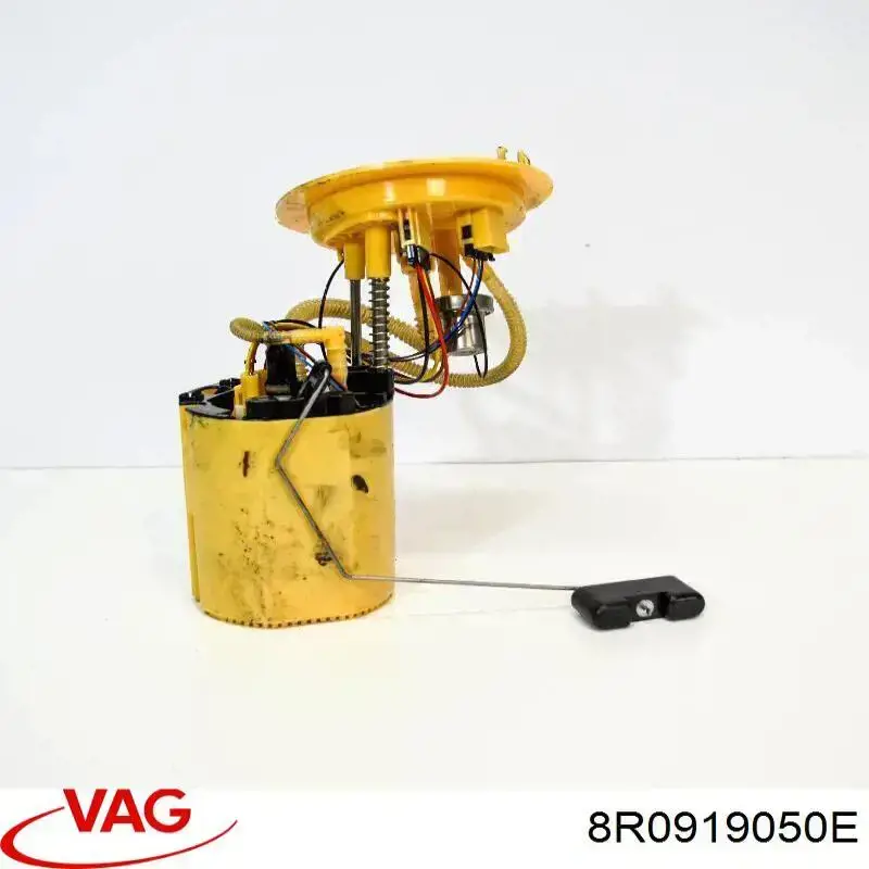 Купити 8R0919050E Porsche Насос занурювальний в баці