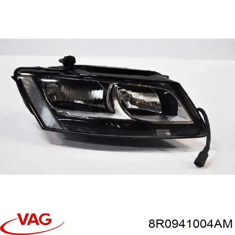 Купити 8R0941004AM VAG Права блок фара