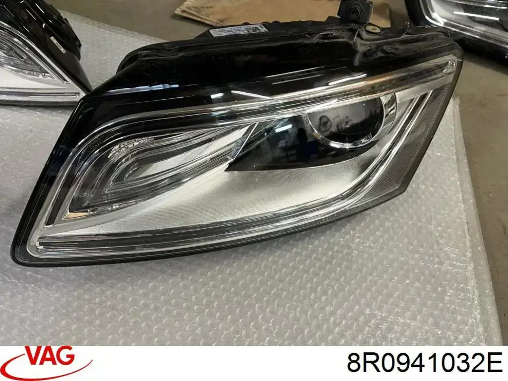 Купити 8R0941032E VAG 