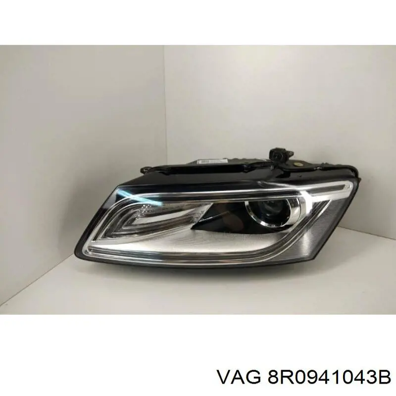  VAG 8R0941043B