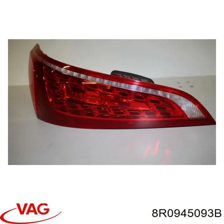 8R0945093B VAG Задня ліва фара