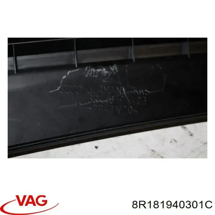 Водостік лобового скла, жабо 8R181940301C VAG
