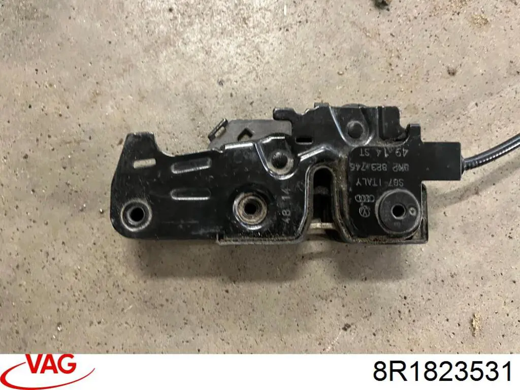 Трос відкриття капота, передній VAG 8R1823531 ціна, від 14.11 USD