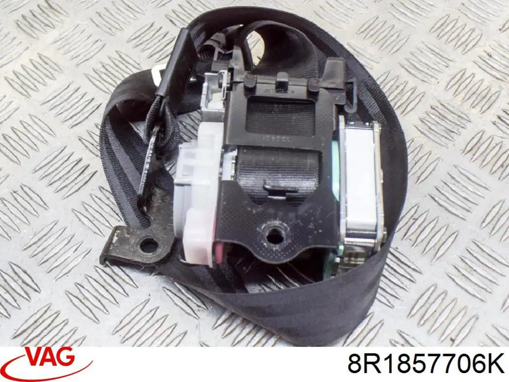 Пасок безпеки передній правий VAG 8R1857706MV04 ціна, від 58.43 USD